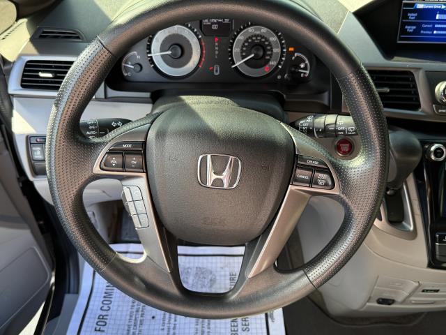 2016 Honda Odyssey SE - Photo 16