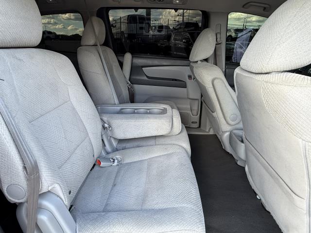 2016 Honda Odyssey SE - Photo 10
