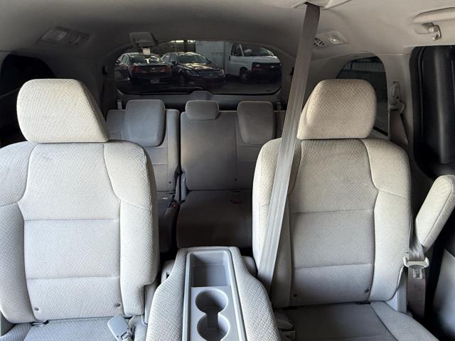 2016 Honda Odyssey SE - Photo 11