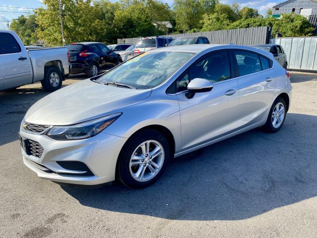 2018 Chevrolet Cruze LT's photo