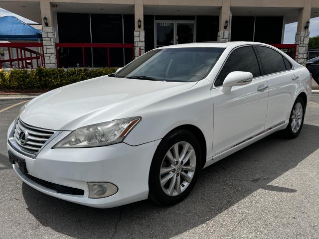 2011 Lexus ES 350's photo